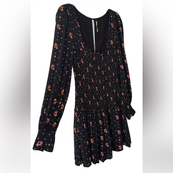 Free People Two Faces Black Floral Print Smocked Long Sleeve Mini Dress Size M - Picture 4 of 9